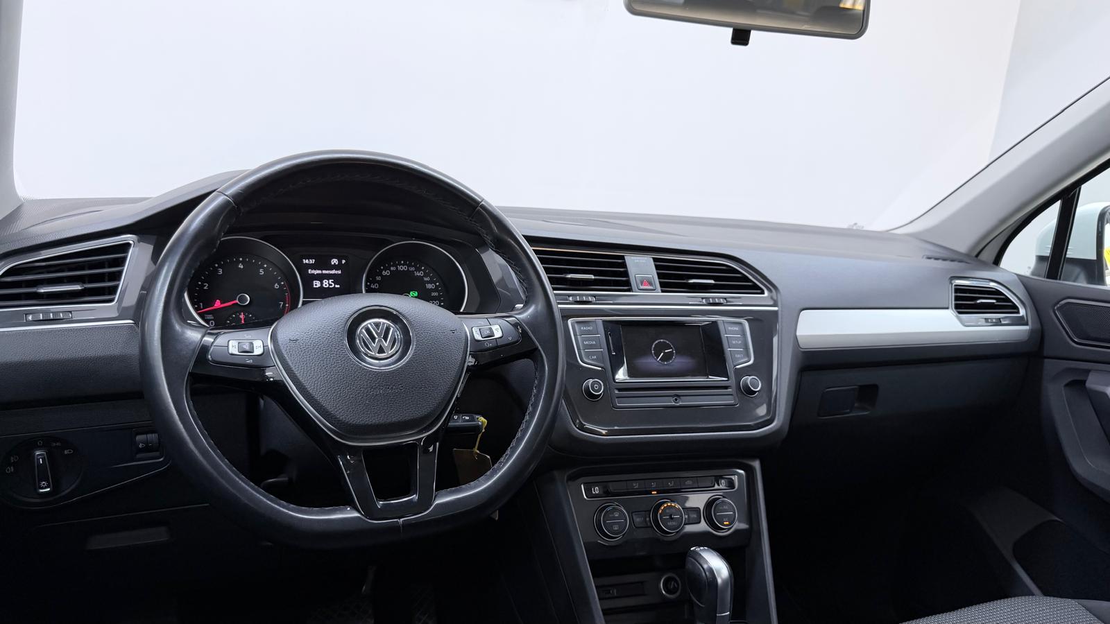 VOLKSWAGEN TIGUAN 15